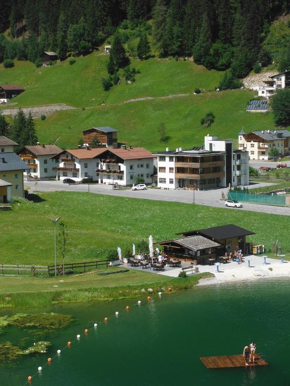 Апартаменты Haus Tyrol Зее Экстерьер фото